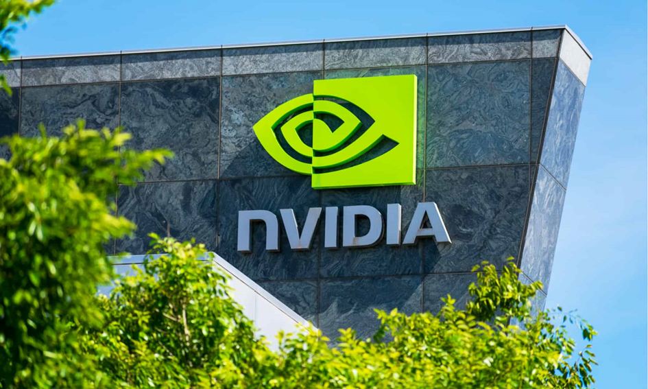 Акции Nvidia падают: стоит ли покупать?